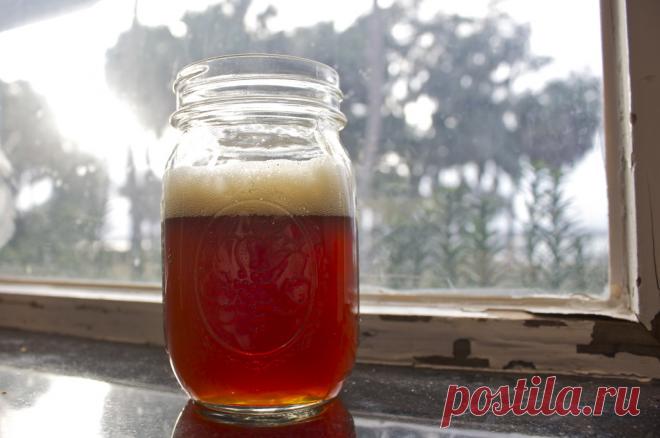 Квас, приготовленный в домашних условиях.