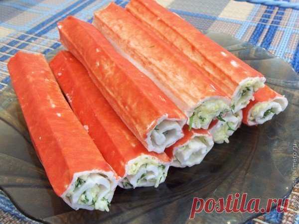 Рулет из крабовых палочек