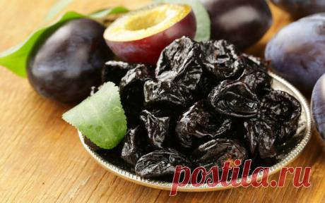 Этот фрукт назван лучшим продуктом против рака Чернослив — отличный продукт для перекуса во время чаепития: вкусный, недорогой, безопасный для фигуры. А знаешь ли ты, что сушеная слива непременно должна стать обязательной частью ежедневного рациона? Чем полезен чернослив Ученые Техасского университета провели ряд исследований, направленных на выявление причин возникновения рака толстой кишки. В ходе изучения этого вопроса они выяснили: один из факторов, […]