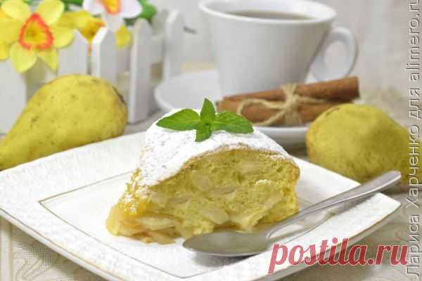 Шарлотка с грушами в духовке / Рецепты с фото