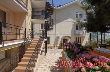 Гостевой дом Виктория, Сочи, Лазаревский район, п. Лазаревское, ул. Партизанская 16/9 - цены 2016, бронирование | фото