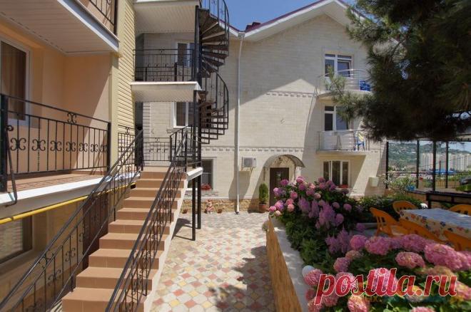 Гостевой дом Виктория, Сочи, Лазаревский район, п. Лазаревское, ул. Партизанская 16/9 - цены 2016, бронирование | фото