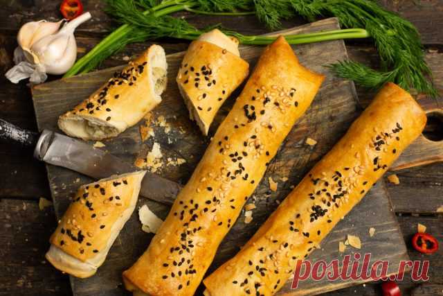 Пирожки из теста фило с брынзой, чесноком и укропом — Ботаничка
