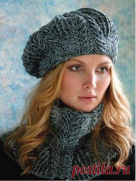 Воротник-пелерина и берет Sandra из Tahki Yarns!