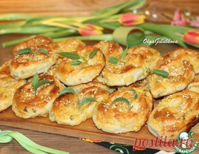 Слоеные пирожки с луком и картошкой – кулинарный рецепт