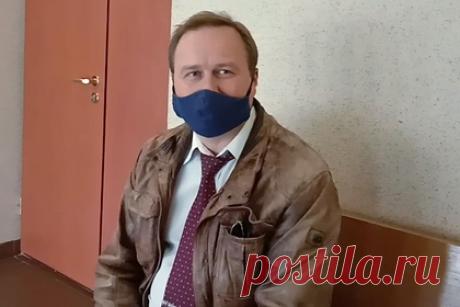 Адвоката Сапеги лишат лицензии. Адвоката россиянки Софии Сапеги, обвиняемой в Белоруссии по нескольким статьям, лишат лицензии. «Не прошел аттестацию в Минюсте. Недостаточно квалифицирован. В течение месяца прекратят лицензию адвоката», — написал Филанович. Он добавил, что «тупил на аттестации дико и позволил загнать себя в угол».