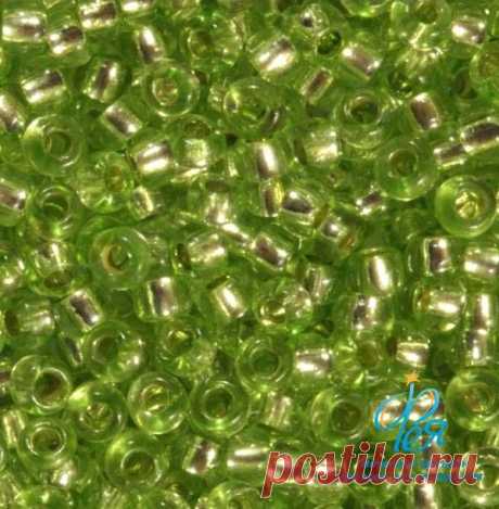 Бисер Preciosa Transparent Silver lined 10/0 78154 5 гр. (Нежно - салатовый)