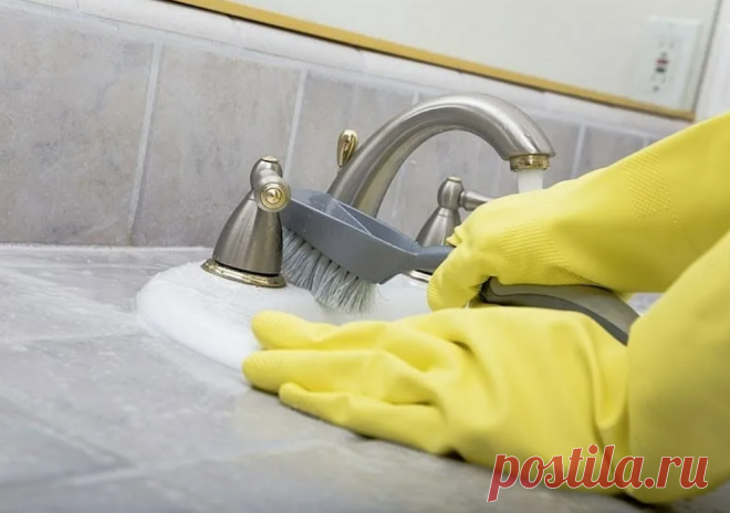 Простая паста для удаления известкового налёта: сантехника снова засияет Известковый налёт — настоящая проблема для тех, у кого дома жёсткая вода. Краны и раковины быстро теряют блеск, а желтоватые разводы и налёт появляются буквально за пару дней. Но избавиться от этого...