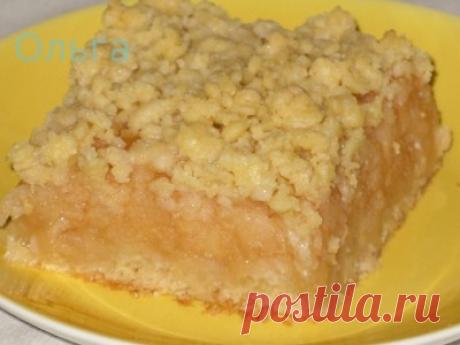 Крошковый яблочный пирог