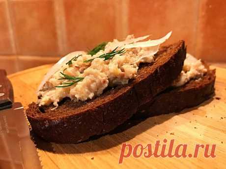 ВКУкусный и нежный форшмак от  Лары Кацовой Случайно увидела передачу с этим замечательным поваром, ведущей и с великолепным чувством юмора, харизматичной женщиной. Никогда не думала делать форшмак. Я к нему более, чем равнодушная. Но своим рас...