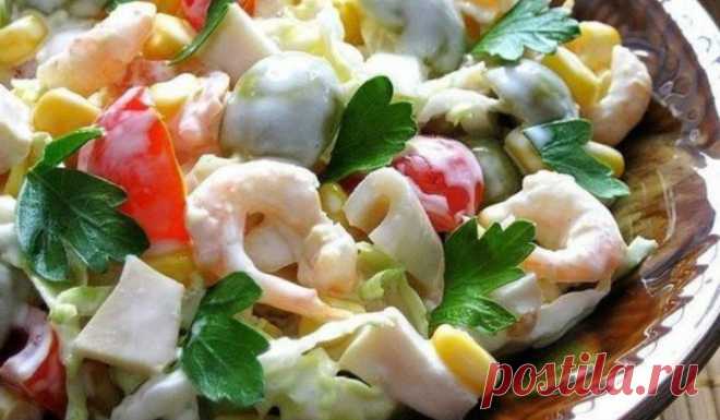 Салат с кальмарами и креветками. Самые вкусные рецепты салатов