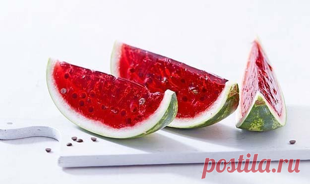 Легкие рецепты #из_арбуза. Меню на 1 день
- Освежающий и легкий #салат из арбуза и редиса
- Холодный #суп из арбуза и перца
- #Бутерброд с арбузом
- #Пирожные с арбузом
- Арбузное #мороженое
- Арбузное #кимчи