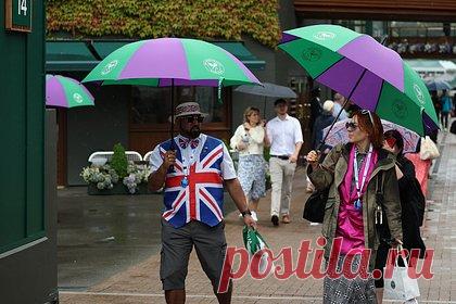 Описаны последствия «Цербера» для европейцев. Метеорологическая служба Великобритании предупредила местных жителей, что в ближайшие дни в некоторых частях страны начнутся затяжные дожди и будет сильный ветер. Об этом сообщает The Guardian. По данным метеорологов, низкое атмосферное давление приведет к долгим дождям.