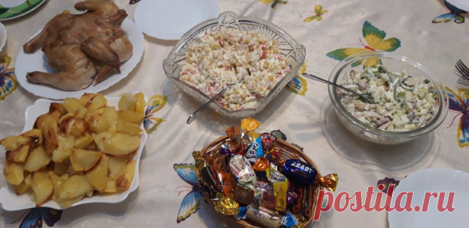 Зарплату в этом году еще не платили, поэтому стол на день рождения мужа я собрала на 490 рублей. Показываю, что получилось | Маринка с картинки | Яндекс Дзен
