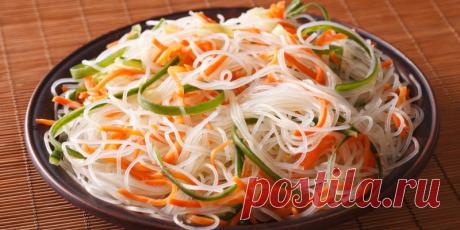 Рисовая лапша с овощами и тофу