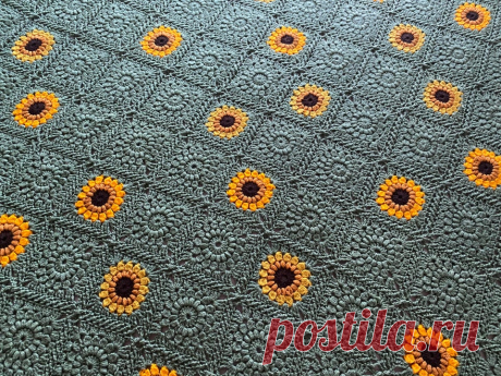 наконец-то закончил мое подсолнечное 🌻 одеяло примерно через 3 года... просто sunburst granny квадраты с плоской косой присоединиться : вязание крючком