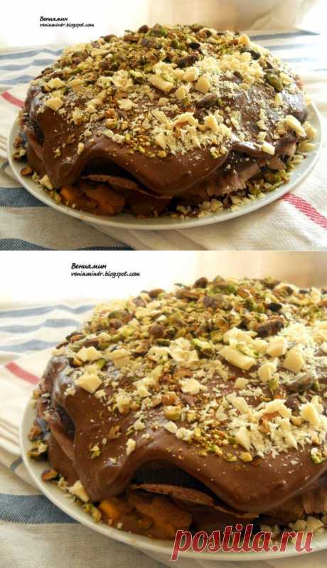 Восхитительный шоколадный блинный пирог с маскарпоне и манго/Delicious chocolate cake with pancakes, mascarpone and mango.