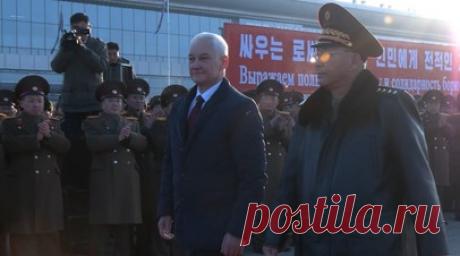 Белоусов прибыл с официальным визитом в КНДР — видео. Министр обороны России Андрей Белоусов прибыл с официальным визитом в Корейскую Народно-Демократическую Республику. В международном аэропорту Сунан, расположенном в пригороде Пхеньяна, состоялась церемония официальной встречи российской делегации с участием роты почётного караула Корейской народной армии. У трапа самолёта главу российского оборонного ведомства приветствовал министр обороны КНДР генерал армии Но Гван Чхоль. Читать далее