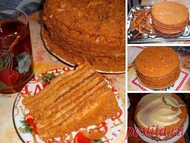 Медовик с заварным кремом - нежный, пропитанный, большой... 

Легко готовится, очень вкусный и нежирный! Безумно вкусный крем и воздушные медовые коржи! 

Ингредиенты: 

Для теста: 
2 яйца 
1 стак. сахара 
50 г. масла сливочного 
2 ст.л. меда 
2 ч.л. соды 
3 стак. муки 
ля крема: 
2 яйца 
2 стак. сахара 
3 ст.л. муки 
350 г. масла сливочного 
0,5 л. молока 

Приготовление: 

Тесто: 
1. В эмалированной миске растираем яйца с сахаром и медом. Добавляем масло и ставим миску н...