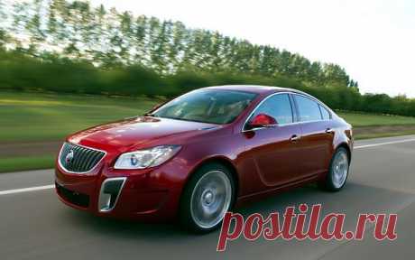 Buick Regal 2013.
