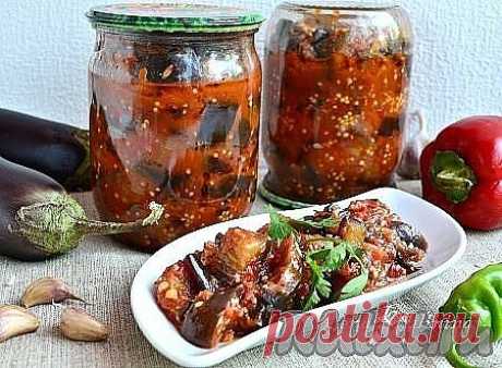 Хочу вам предложить заготовить на зиму остренькие, очень вкусные, с невероятным ароматом баклажаны по-грузински. Готовятся совершенно просто, а результат - отличный. Советую! Из данного количества продуктов получится 2 пол-литровые баночки баклажанов. Для приготовления баклажанов по-грузински на зиму понадобится: баклажаны - 1 кг; сладкий болгарский перец - 400 г; масло растительное - 100 г; чеснок - 1 головка; перец горький - 1 шт.; соль - по вкусу; сахар - 1 ст. л.; уксу...