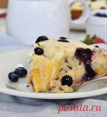 Рецепт пирога с черникой и персиками