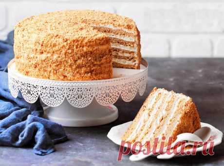 (37) Легко и просто: медовик без запекания - Будет вкусно - 13 июня - 43288716698 - Медиаплатформа МирТесен Что может быть лучше вкусного десерта? Только вкусный и простой торт. Многие из нас не готовы проводить много времени на кухне, но при этом иногда нам все же хочется побаловать себя сладким — идеальным компромиссом в этом непростом вопросе станет медовик, известный каждому из нас с детства. История - 13 июня - 43288716698 - Медиаплатформа МирТесен