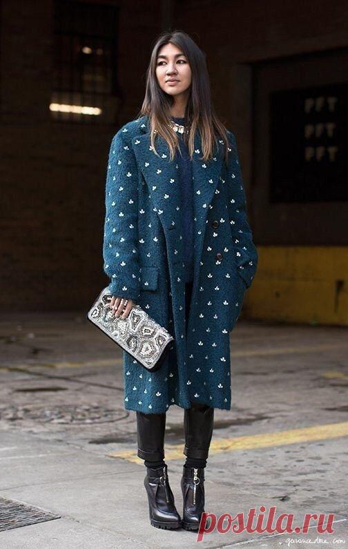 Пальто с принтом.