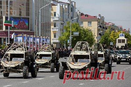 Таиланд заинтересовался российскими багги. Силы специальных операций сухопутных войск Таиланда могут получить российские тактические автомобили спецназа «Чаборз», сообщил управляющий директор таиландской компании Advanced Technologies Consulting and Development Владимир Лукоянов. Машины пройдут испытания в Таиланде.