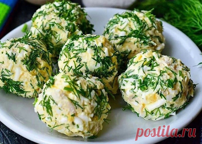 Самые вкусные куриные шарики Представляем вашему вниманию рецепт очень вкусного блюда, которое понравится многим.  Такая холодная закуска будет уместна на любом столе. Это тот вариант, когда из простых и доступных ингредиентов можно приготовить вполне достойное блюдо. Такие шарики уплетаются с преогромным удовольствием. Они п