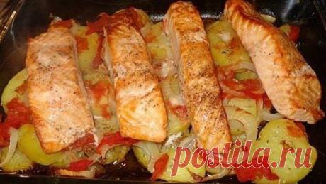 Ай-да вкусняшка! Потрясающе вкусное блюдо из рыбы!
&quot;Лосось запечённый в духовке&quot; Рецепт смотреть на сайте...