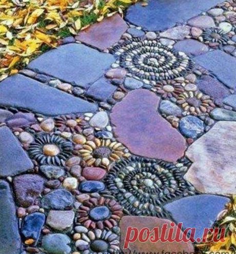 Из камушков