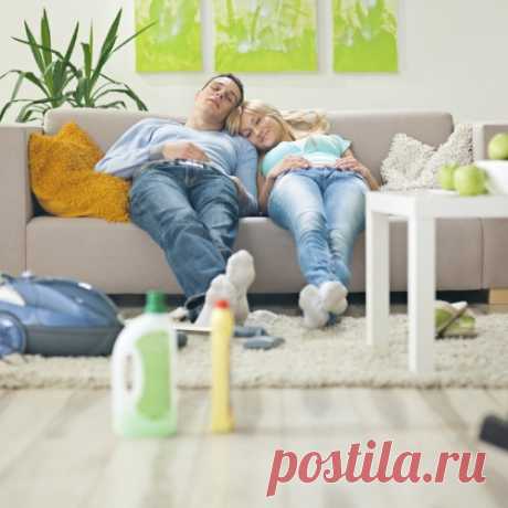 Как почистить диван в домашних условиях?