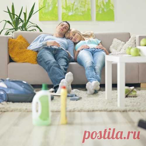 Как почистить диван в домашних условиях?
