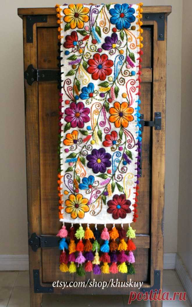 Table Bed runner embroidered Peru Off White Alpaca wool by khuskuy Table Bed runner embroidered Peru Off White Alpaca wool by khuskuy