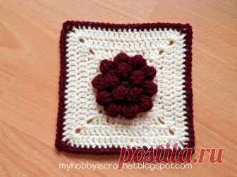 Квадратные с цветком георгина.Связать крючком.МК.