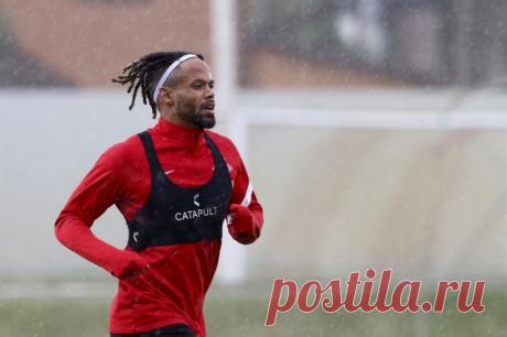 Полузащитник Бонгонда из испанского «Кадиса» переходит в «Спартак». Стороны подписали контракт до лета 2026 года.