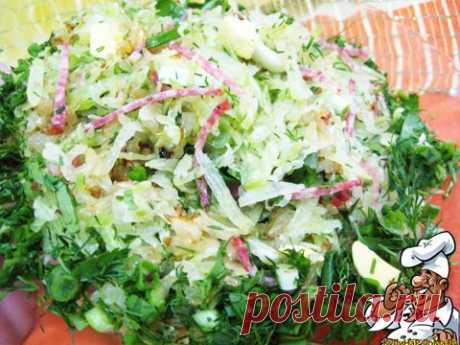Салат с редькой и колбасой