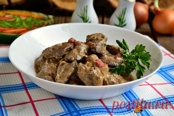 Куриная печень в кефирно-горчичном соусе Вкусной, нежной, немного острой и ароматной получается куриная печень в кефирно-горчичном соусе. Это блюдо отлично подать на обед или ужин с гарниром из картофельного пюре, рассыпчатыми кашами или макаронами. Готовится просто и быстро!