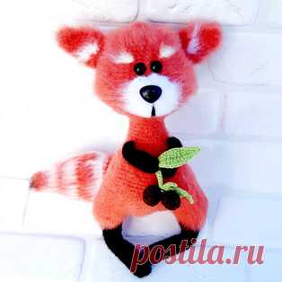 Малая панда амигуруми. Схемы и описания для вязания игрушек крючком! Бесплатный мастер-класс от Елены Константиновны по вязанию малой панды (кошачий медведь или красная панда). Высота вязаной крючком игрушки примерно 30…