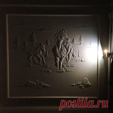 Друзья , анонсируем вам нашу новую работу ! У нас получились прекрасные лошади в технике барельеф , детальнее об этом проекте расскажем и покажем чуть позже !

Наши художники создадут любое декоративное панно для вашего пространства , кафе, ресторана, загородного дома , любого размера ! 
Все интересующие вопросы в WhatsApp и Direct +7 (912) 455 99 00 
#дизайн#дизайнстен#дизайнинтерьера#дизайнижевск#декорижевск#декоративнаяштукатурка#барельеф#бар ельефижевск#интерьер#фактур...