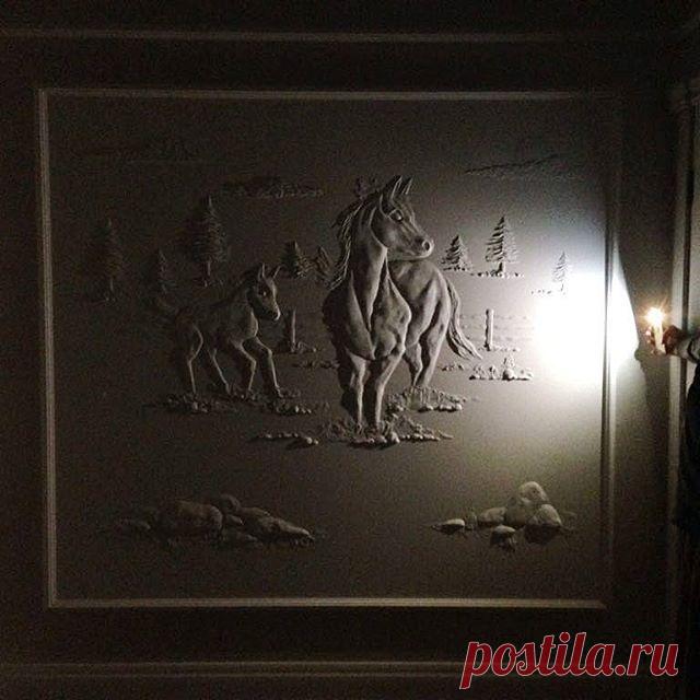 Друзья , анонсируем вам нашу новую работу ! У нас получились прекрасные лошади в технике барельеф , детальнее об этом проекте расскажем и покажем чуть позже !

Наши художники создадут любое декоративное панно для вашего пространства , кафе, ресторана, загородного дома , любого размера ! 
Все интересующие вопросы в WhatsApp и Direct +7 (912) 455 99 00 
#дизайн#дизайнстен#дизайнинтерьера#дизайнижевск#декорижевск#декоративнаяштукатурка#барельеф#бар ельефижевск#интерьер#фактур...
