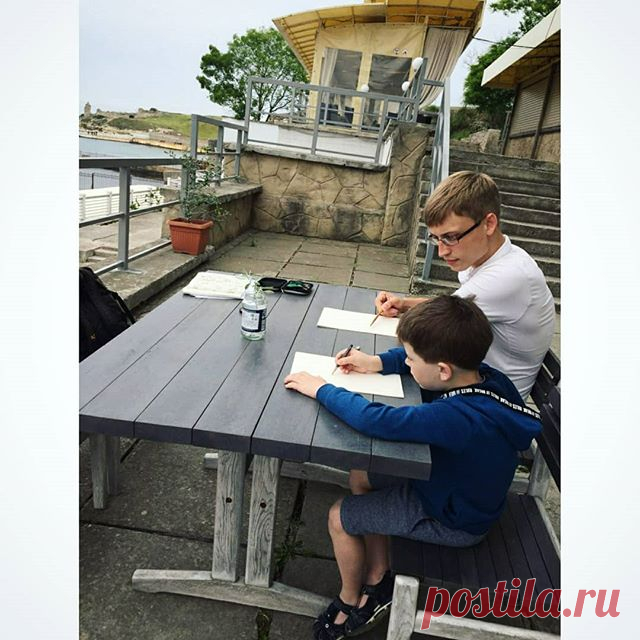 Частные уроки живописи в Севастополе. Художник Стёпа, 6 лет и я.