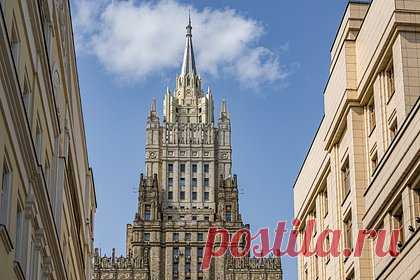 Россия заявила о готовности контактов с США. Россия готова к контактам с американскими представителями по проблематике конфликта между Израилем и Палестиной. Об этом заявил замглавы российского МИД Михаил Богданов, сообщает корреспондент «Ленты.ру». Богданов также отметил, что на данный момент в МИД России не знают о попытках США установить подобные контакты.