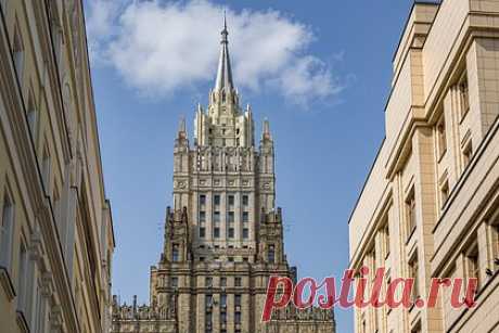 Россия заявила о готовности контактов с США. Россия готова к контактам с американскими представителями по проблематике конфликта между Израилем и Палестиной. Об этом заявил замглавы российского МИД Михаил Богданов, сообщает корреспондент «Ленты.ру». Богданов также отметил, что на данный момент в МИД России не знают о попытках США установить подобные контакты.