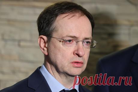 Мединский рассказал о ходе переговоров между Россией и Украиной. Переговоры Москвы и Киева по вопросу демилитаризации Украины находятся «где-то на полпути». Об этом журналистам заявил глава российской делегации на переговорах с Украиной Владимир Мединский. «Что касается демилитаризации, я бы сказал, пятьдесят на пятьдесят. (...) В этой части мы где-то на полпути», — сказал он.