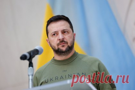 Бразилия уличила Зеленского во лжи о приглашении на инаугурацию президента. Бразилия уличила украинского лидера Владимира Зеленского во лжи о том, что его не приглашали на инаугурацию президента страны Луиса Инасиу Лулы да Силвы, состоявшуюся 1 января 2023 года. Об этом сообщает издание O Globo со ссылкой на заявление администрации бразильского президента.