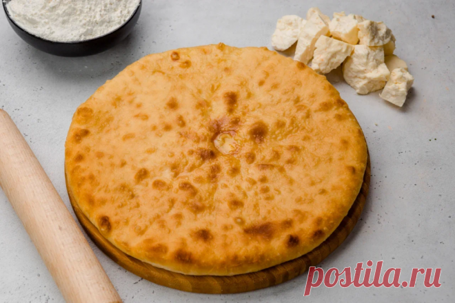 Осетинский пирог и хачапури: почувствуйте разницу ~ Арфа На первый взгляд — и то и другое выглядит аппетитно: тесто, сыр, сытно и с кавказским колоритом. Но если присмотреться, становится понятно — это совсем разные блюда. Осетинский пирог и хачапури не стоит путать: они отличаются тестом, начинкой, способом приготовления и даже культурной символикой. Разберем, что делает каждое из этих блюд уникальным — и почему […]