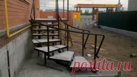 Лестница и перила