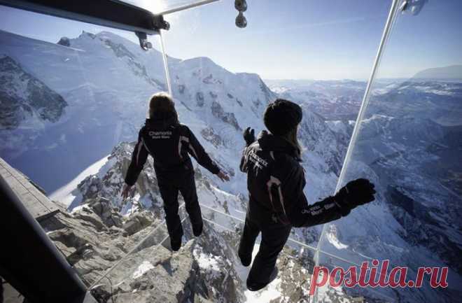 Смотровая площадка "Шаг в пустоту" во Французских Альпах.